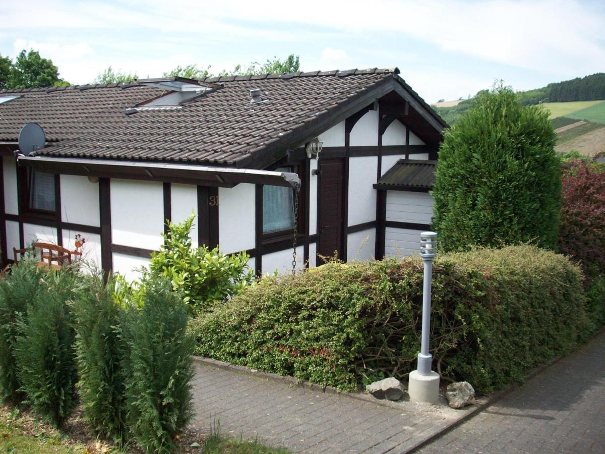 Ferienhaus Hennesee Мешеде Екстериор снимка