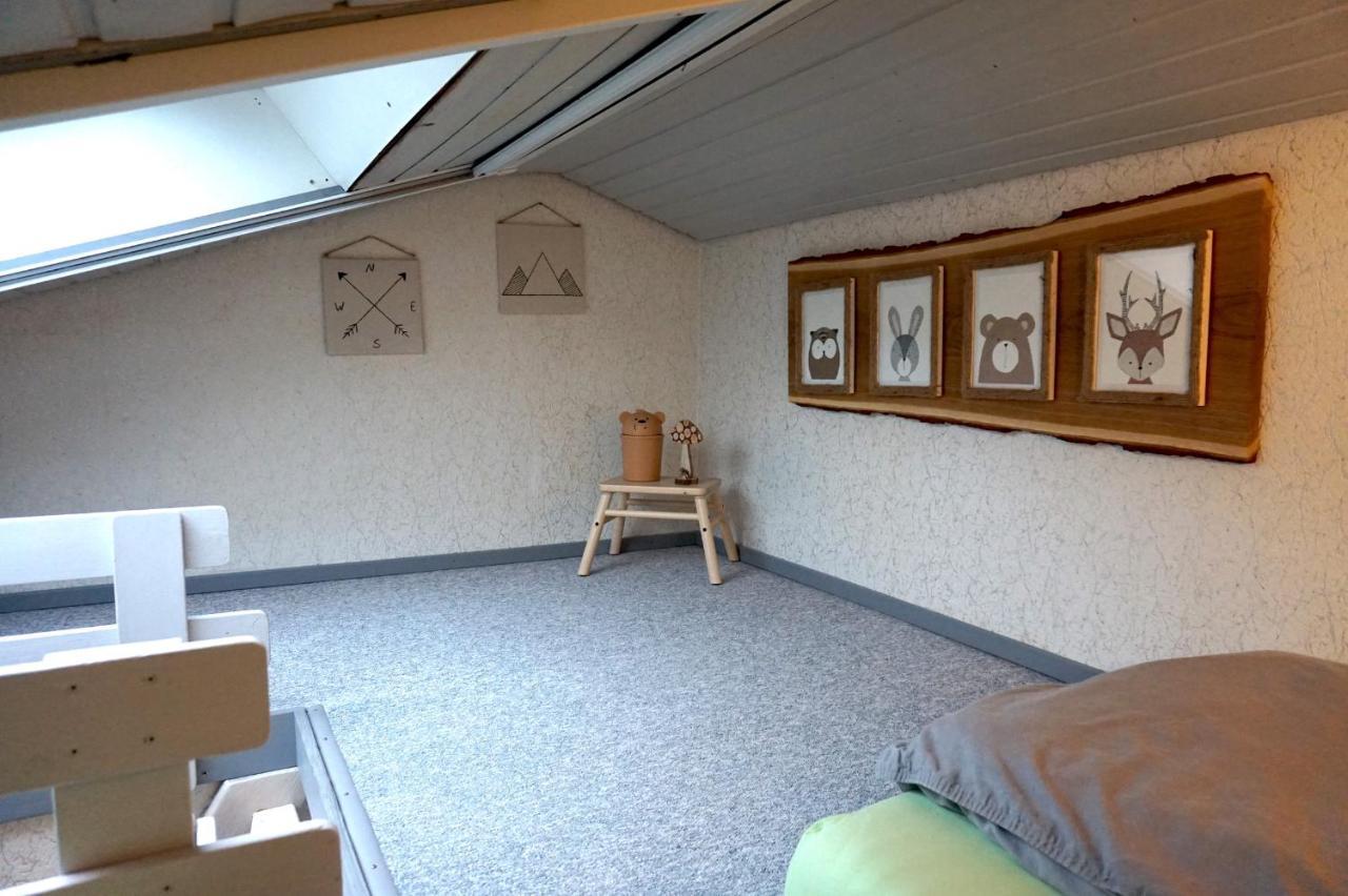 Ferienhaus Hennesee Мешеде Екстериор снимка